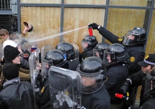 2009-01-21-peppersprayiceland