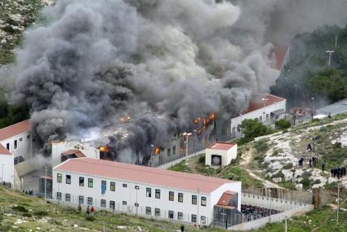 h_4_ill_1157379_1a97_lampedusa