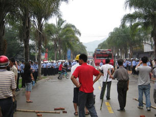 Standoff-305 Standoff-305