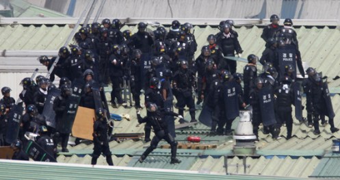 20098542923705351_20