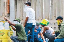 2B5566CC-3041-4615-AF77-CA092AF434D0.jpg__209__400__CROPz0x209y400