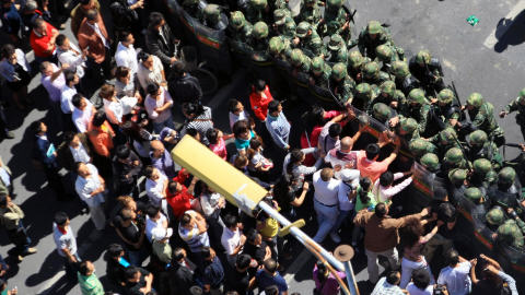 AFP_090903urumqi-manifestation_8