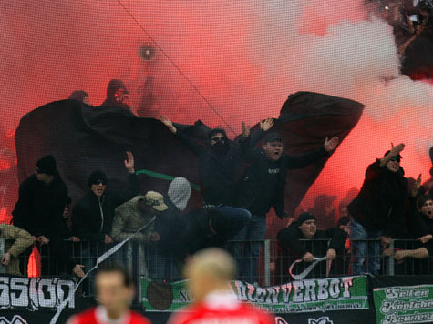 1797674190-hooligans.9