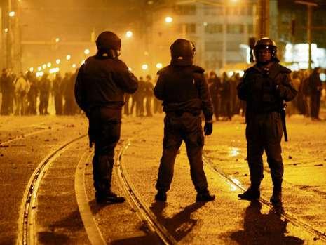 krawall-14450627-mfbq,templateId=renderScaled,property=Bild,