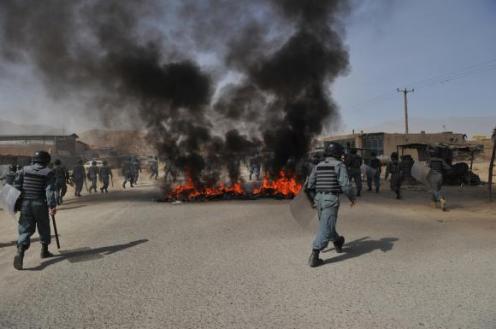 Afghans-riot-in-Kabul-over-US-pastors-former-plan-to-burn-Korans_2