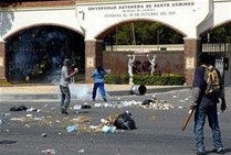 99B5BB0F-451D-4B90-8A27-54275A6EE79D.jpg__209__400__CROPz0x209y400