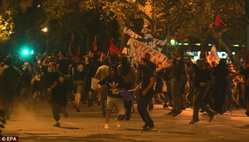 article-2035896-0DD120DB00000578-767_634x363