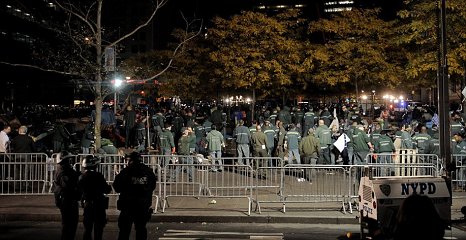 article-1321347599970-0ECDFE8C00000578-683048_466x240