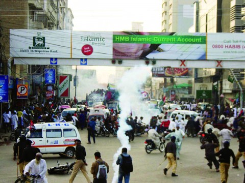 police-batter-ppp-amn-committee-rally-1325901481-8521