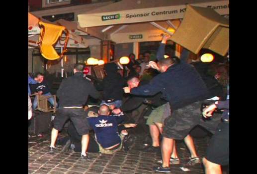 img-photo-bagarre-de-rue-a-poznan-1339335068_x610_articles-157865