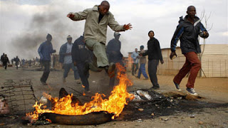 behind-the-chimpout-in-sasolburg-protests