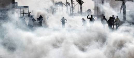 nic-bahrein-france-gaz-lacrymogene-francois-hollan-1071771-jpg_943049