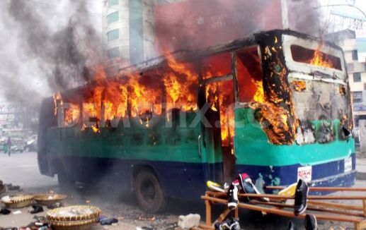 1363528782-at-least-four-buses-were-set-on-fire-in-dhaka_1880680