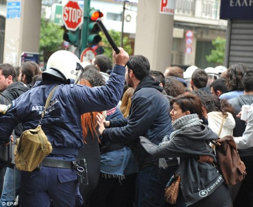 article-2298893-18EAC87A000005DC-994_634x519