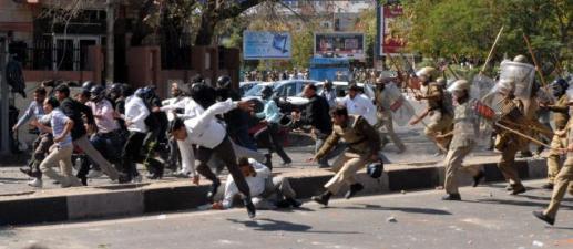 TH07__LAWYERS_1388241f