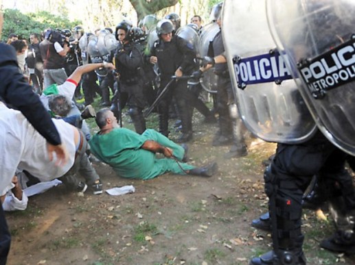 0427-c102–telam.jpg_141358524