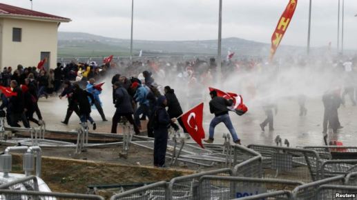 385C83EE-5F49-4BFD-A95F-E47AAF36E5B8_w640_r1_s_cx0_cy5_cw0