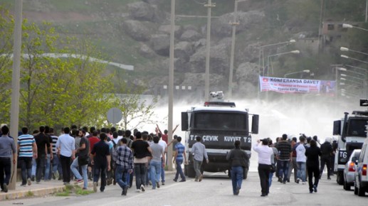 universitedeki-gerginlik-sokaga-yansidi-3176933