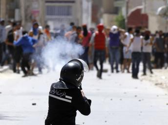 2013-05-19T163209Z_954411344_GM1E95K00VZ01_RTRMADP_3_TUNISIA-ISLAMISTS_0