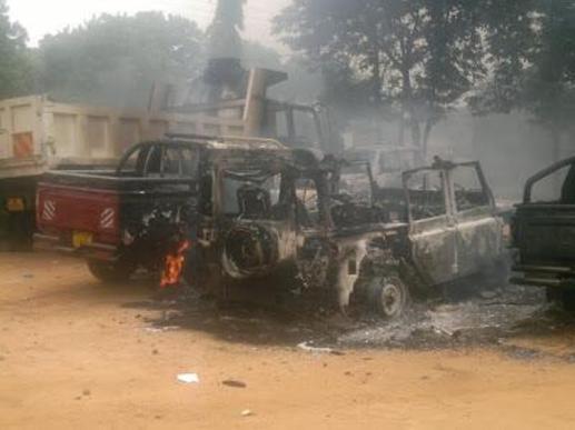 mtwara-vurugu-magari-yachomwa-moto