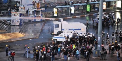 3430902_3_5e86_intervention-des-policiers-dans-le-parc-gezi_a4661f6bb55f5d58ed01c34d707a6f60