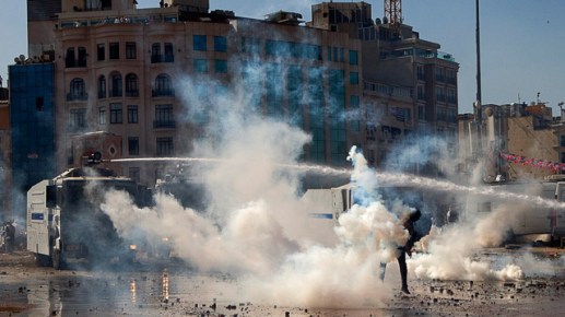 Demonstration on Taksim&nbsp;Square