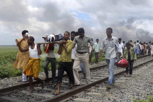 OB-YO892_081913_G_20130819094854