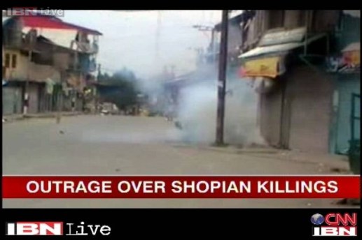 indefinite-curfew-in-shopian-after-man-fatally-shot-dead-by-crpf_130913080840