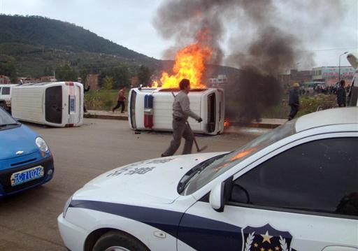 ALeqM5hAsvSxrD6n4hDHg8FWvR6qkoPy_Q