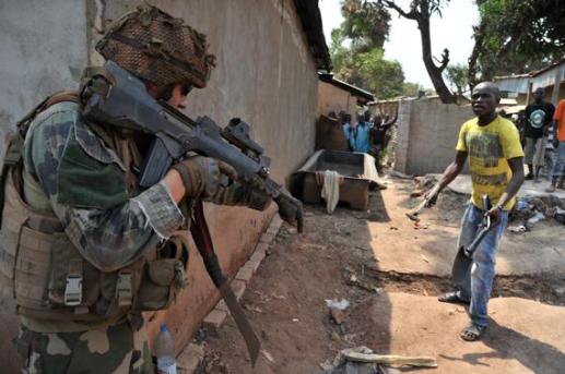 646471_0203278011027_web_tete