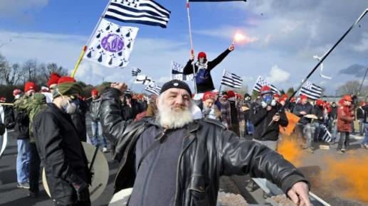 direct-bras-de-fer-sous-le-portique-de-brech