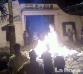 fuertes-incidentes-se-dieron-en-varios-cantones-de-guayas–20140224012009-756912f7a7076f4511830ed8f6b91638