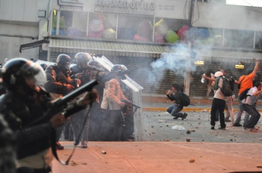 clashes-in-february-15-in-streets-of-caracas