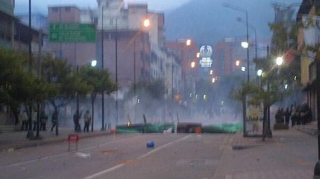 enfrentamientos-continuan-Chacao-Cortesia-milmanrique_NACIMA20140418_0160_6