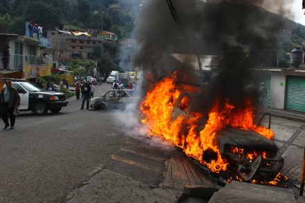 d3d9c931b02417af46-140213_linchamiento_dd2-f-440×293