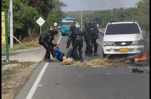 desalojo_en_urbanizacion_la_playa_9_1