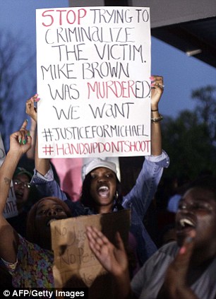 article-2726454-208FFCCF00000578-823_306x423