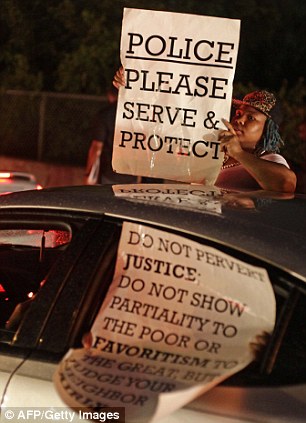 article-2726454-208FFD9B00000578-156_306x423