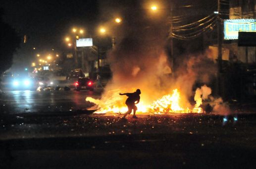 contenedores-Limon-Cieneguita-JOHN-DURAN_LNCIMA20141025_0044_57