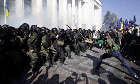 Demonstrators and police outside Kiev parliament