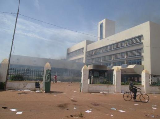 cropped520_10685426_4749713717446_7731900211953263530_n