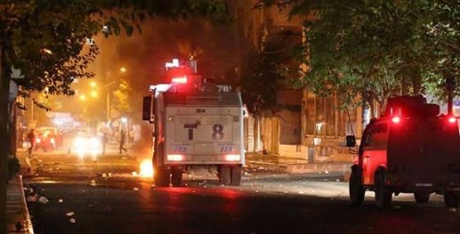 diyarbakirda_gosteriye_polis_mudahales_1_cocuk_oldu_h42204