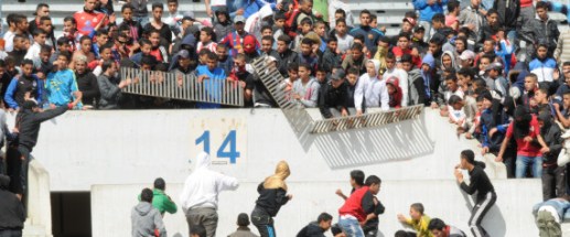 n-HOOLIGANS-large570