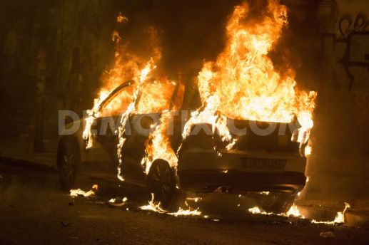 1428446328-clashes-follow-anarchists-demonstration-in-athens-greece_7299305