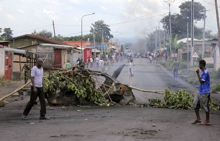2015-05-06T193346Z_1_LYNXMPEB450Z3_RTROPTP_2_BURUNDI-POLITICS