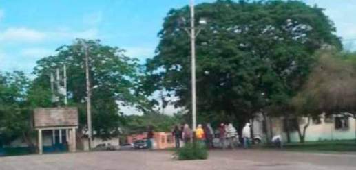 2d048e76cea618e15e8e85a0145adf63