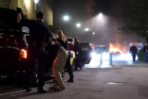 644×429(ByWidth_CutTopBottom_Transparent_True_False_Undefined)