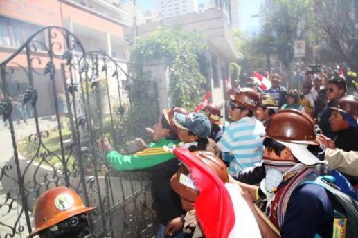 Mineros_Comcipo_OXB_enfrentamiento