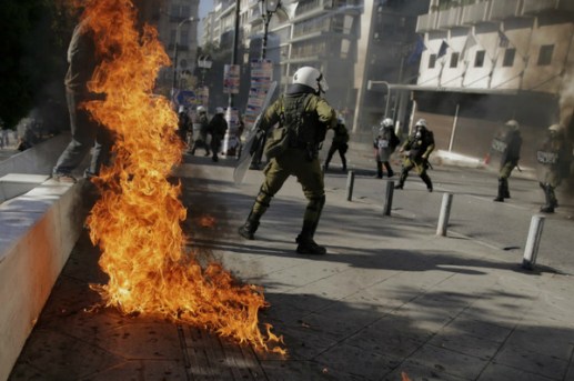 947585_1_1112-greek-strike _standard