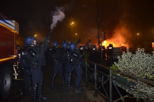 agriculteurs-les-feux-de-la-nuit-a-quimper-en-images_2735426_655x434p